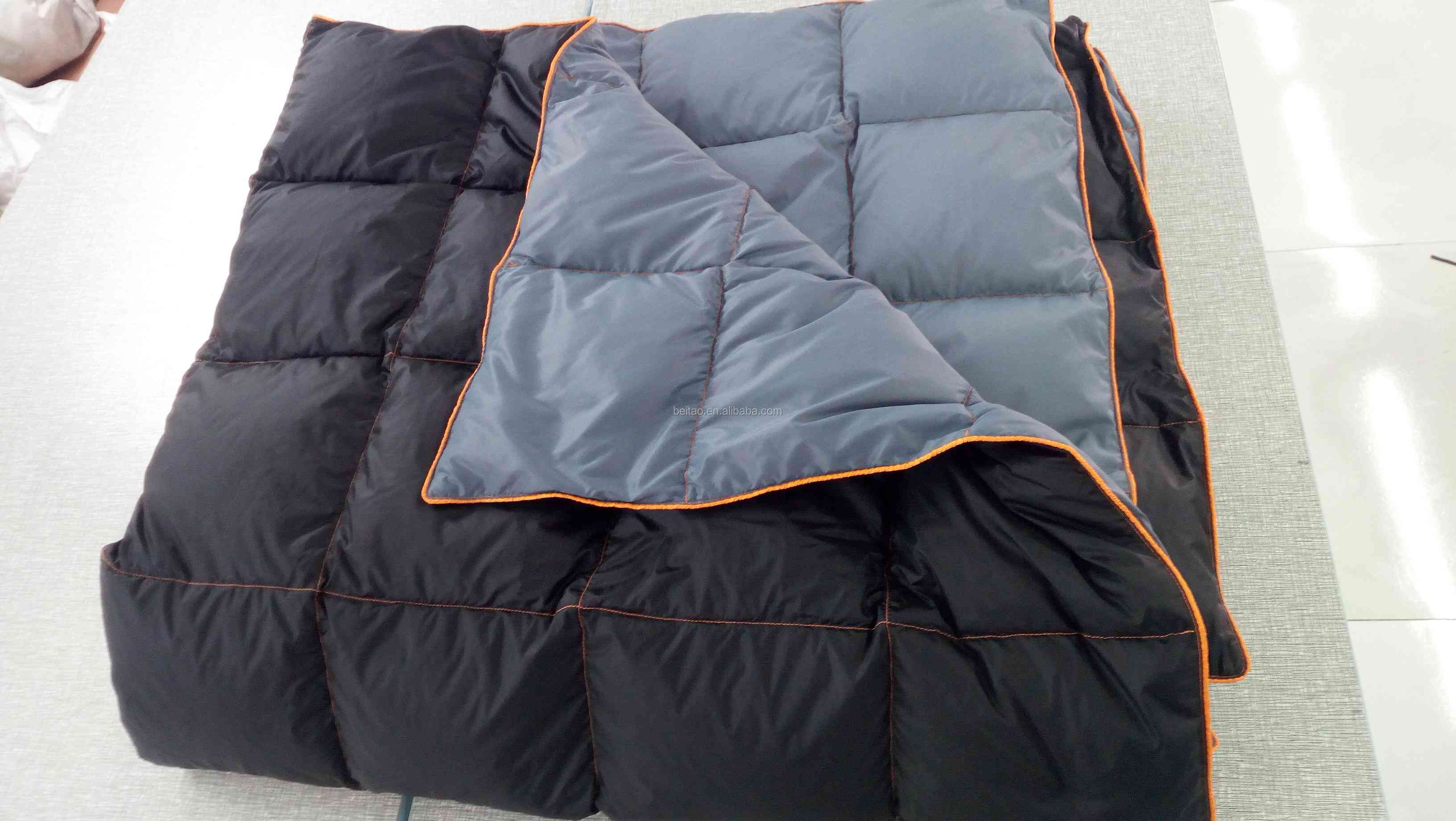 보온성, 방풍성, 방수성을 갖춘 야외용 푸피 캠핑 담요 - Outdoor Camping Blanket 리뷰 및 가격