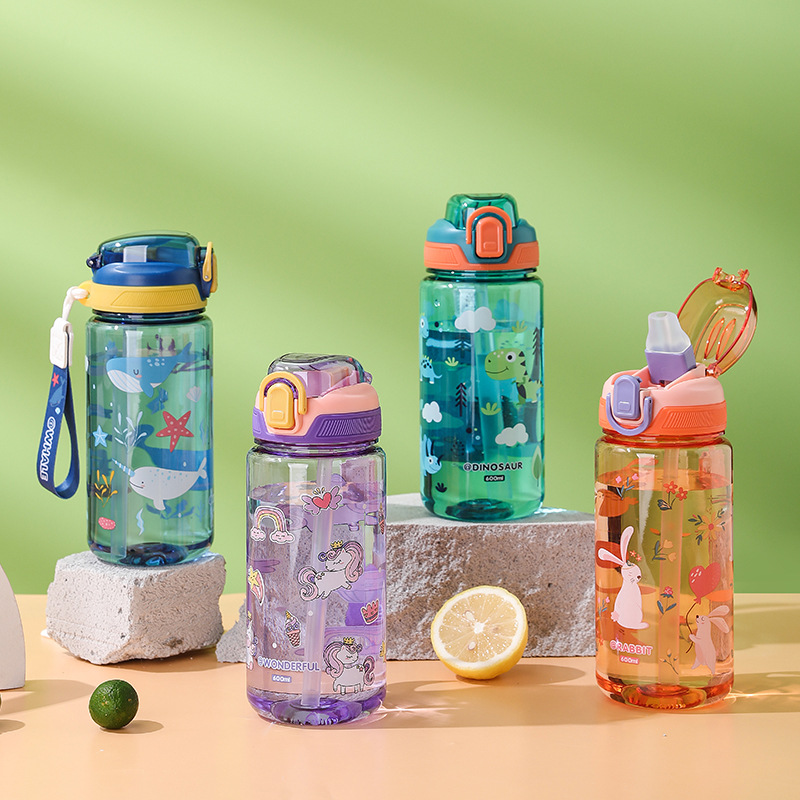 600ml 만화 동물 물병 휴대용 안전 잠금 빨대 컵  - Outdoor Camping Water Jug 리뷰 및 가격